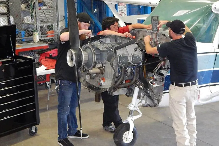 Snap-on Education 11 Snap-On Education
